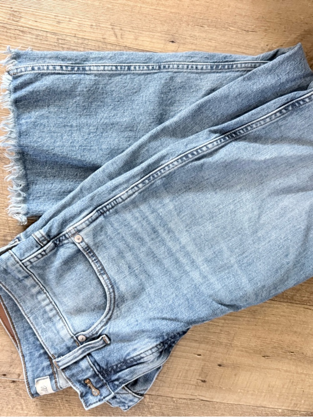 Classic Light Wash Women's Jeans - Light Blue Cali crop flare